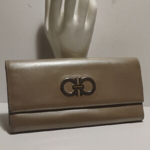 Salvatore Ferragamo Shimmery Beige Leather Wallet